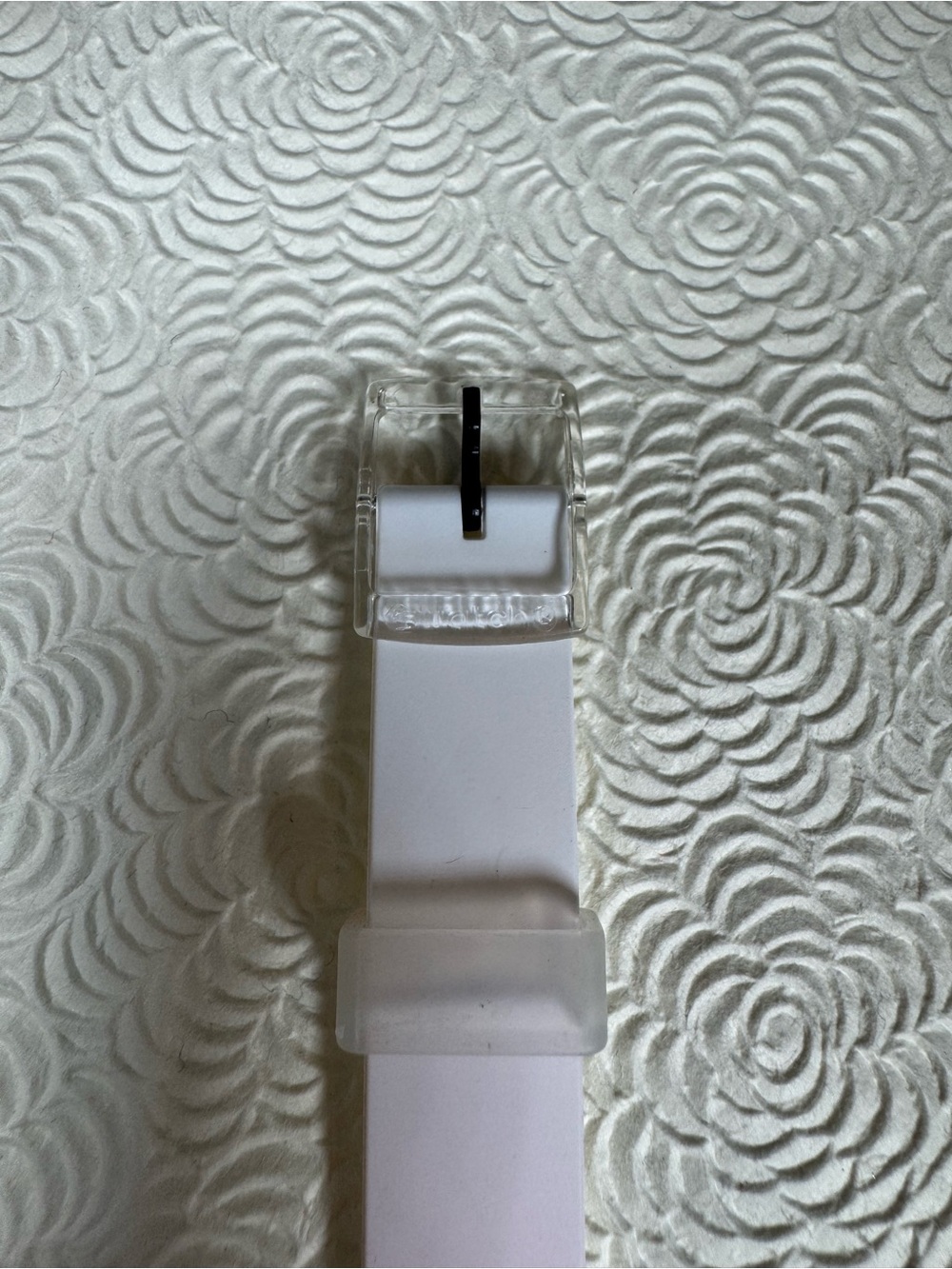 SWATCH Ultrarose Standard GE714 pink and white watch with date/day. - Picture 5 of 8
